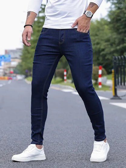 2025 Hommes Classique Avancé crayon Jean Jean Homme Homme Doux Stretch Noir Biker Masculino Denim Pantalon Hommes Solide Pantalon
