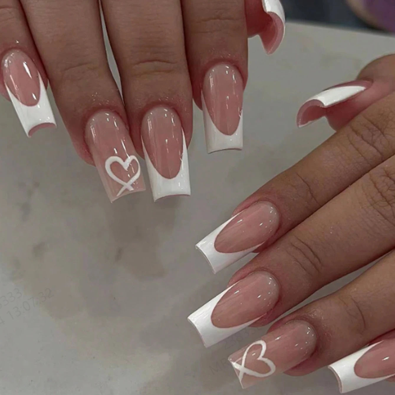 24 pièces/ensemble faux ongles carrés courts pour femmes mignon mariée coeur blanc français conseils faux ongles y2k presse sur faux ongles fournitures