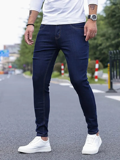 2025 Hommes Classique Avancé crayon Jean Jean Homme Homme Doux Stretch Noir Biker Masculino Denim Pantalon Hommes Solide Pantalon