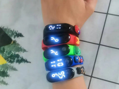 Montre étanche Marvel pour enfants, montres de dessin animé, affichage LED, électronique, numérique, cadeau de vacances, mode