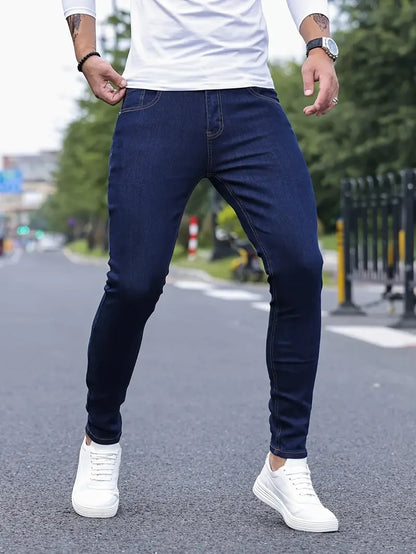 2025 Hommes Classique Avancé crayon Jean Jean Homme Homme Doux Stretch Noir Biker Masculino Denim Pantalon Hommes Solide Pantalon